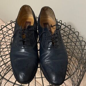 Bally Men's Navy Textured Leather Oxfords